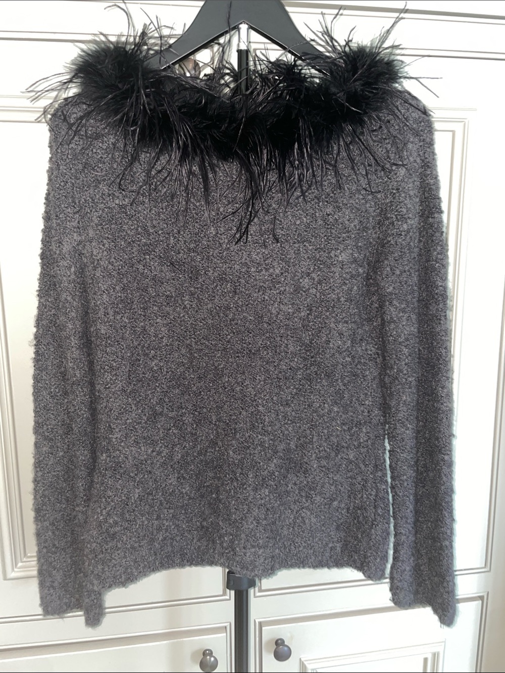 Luxe Charcoal Boucle Like Sweater w Black Feather Trim Quiet Luxury Med